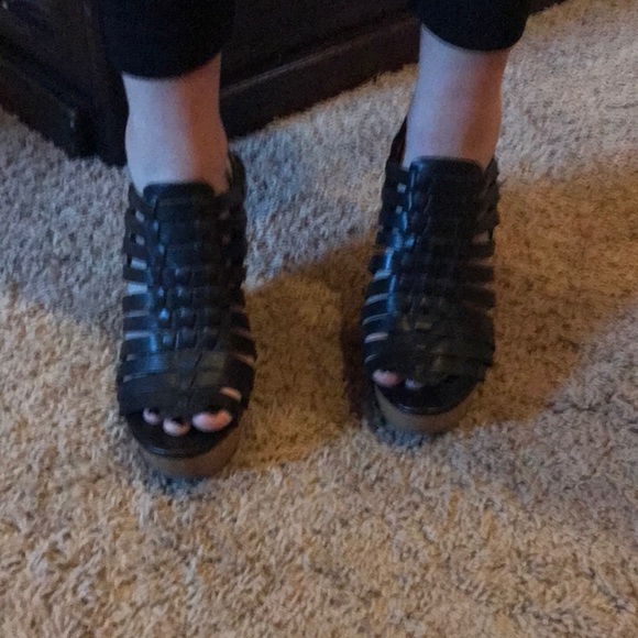 Black wedges - Picture 3 of 6